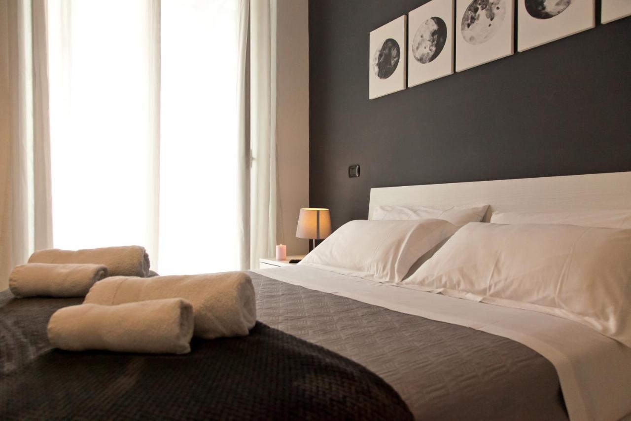 Le Corti Di Napoli Apartments מראה חיצוני תמונה