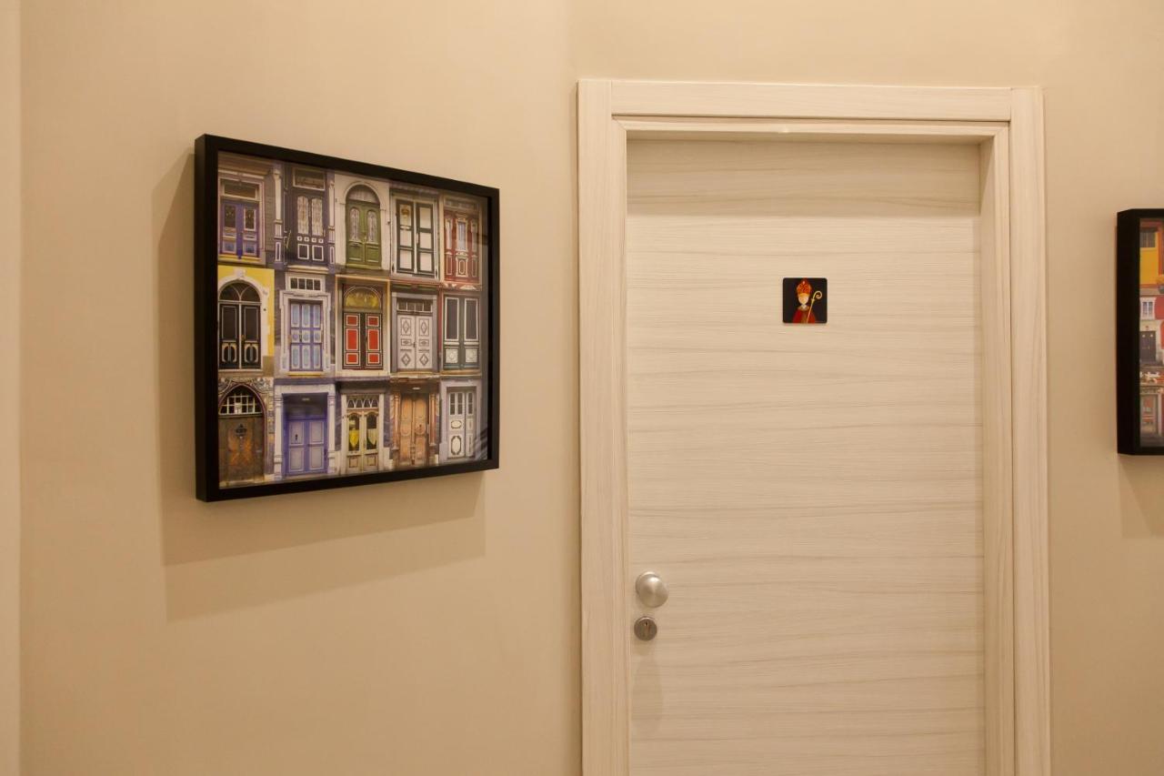 Le Corti Di Napoli Apartments מראה חיצוני תמונה