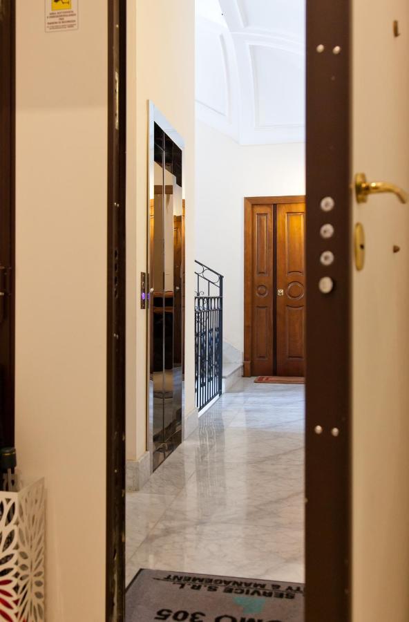 Le Corti Di Napoli Apartments מראה חיצוני תמונה