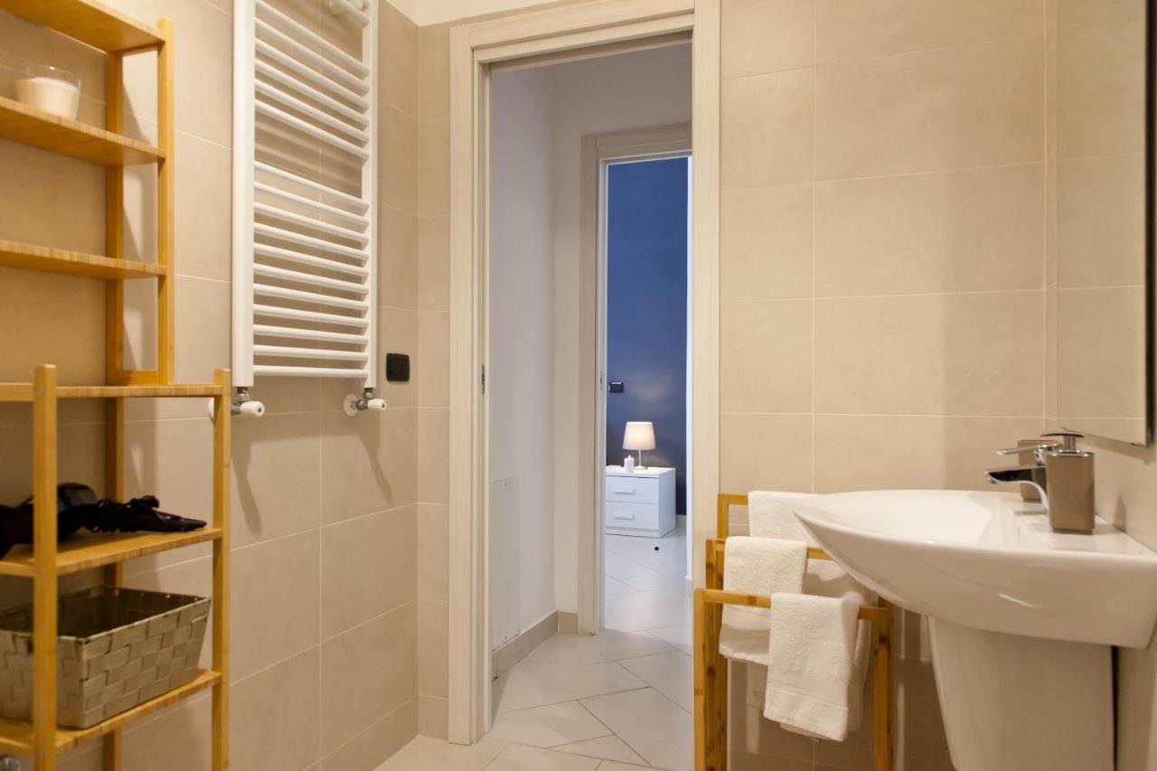 Le Corti Di Napoli Apartments מראה חיצוני תמונה