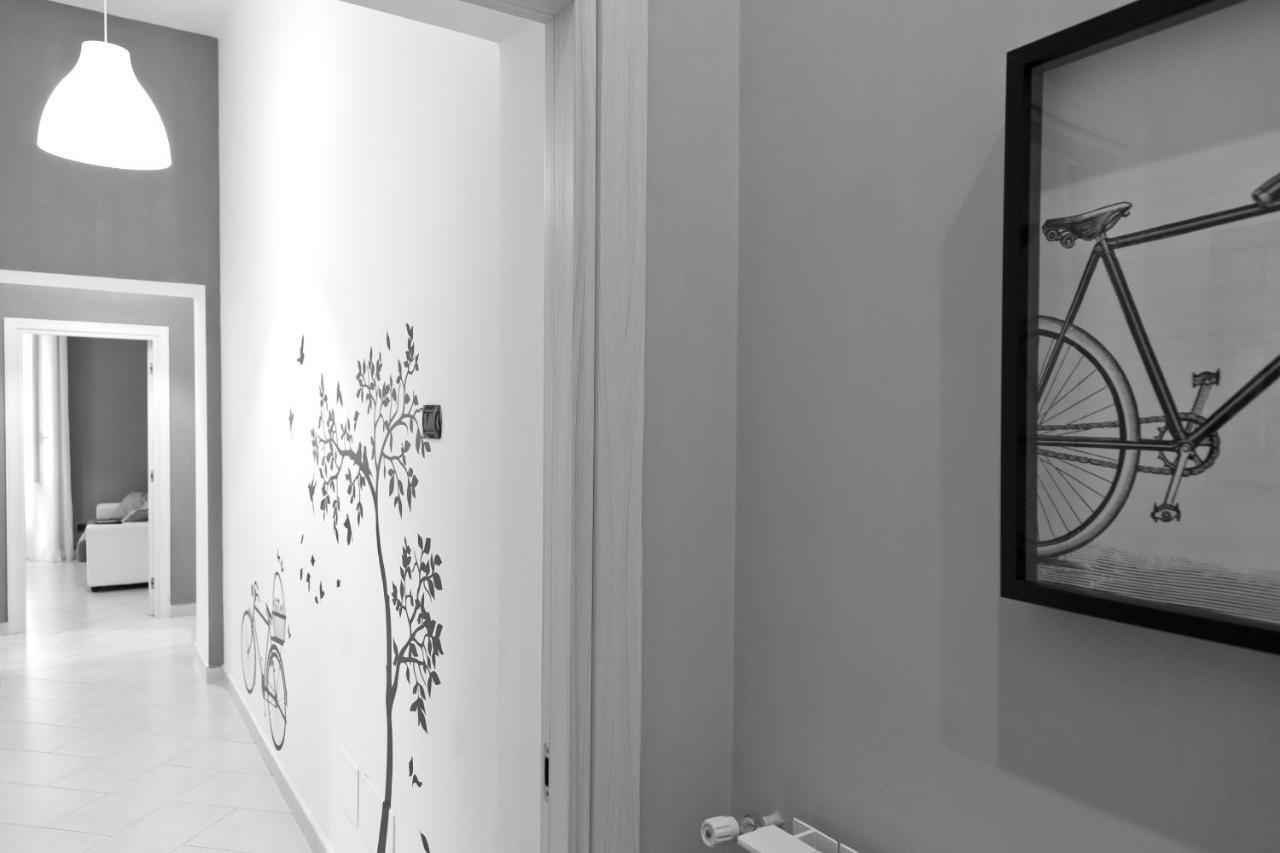 Le Corti Di Napoli Apartments מראה חיצוני תמונה