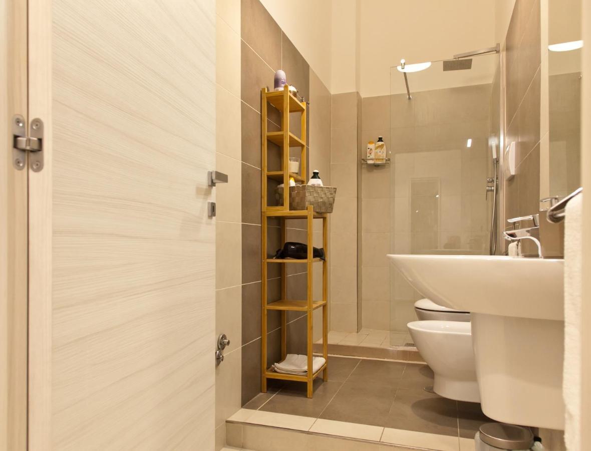 Le Corti Di Napoli Apartments מראה חיצוני תמונה