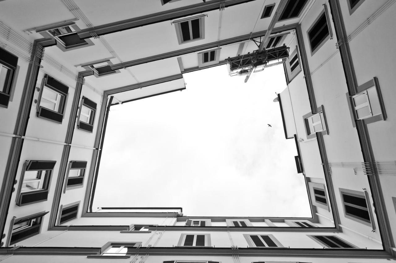 Le Corti Di Napoli Apartments מראה חיצוני תמונה